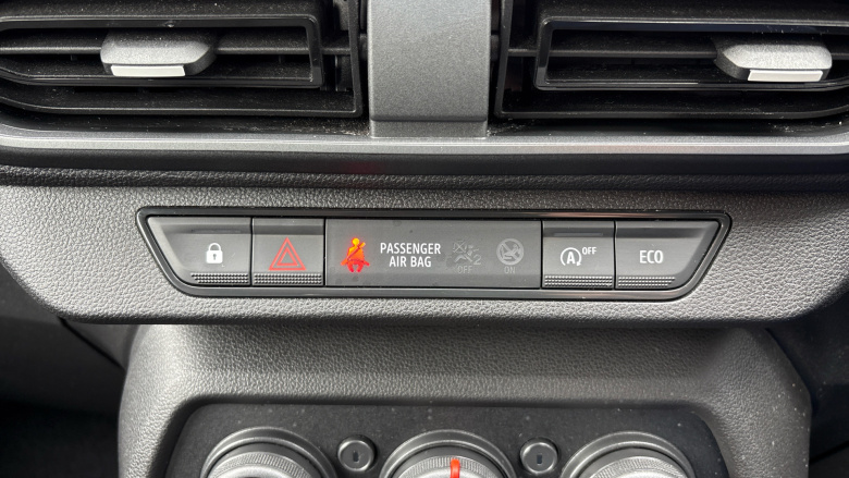 Dacia Sandero 1.0 Tce Essential 5dr Petrol Hatchback